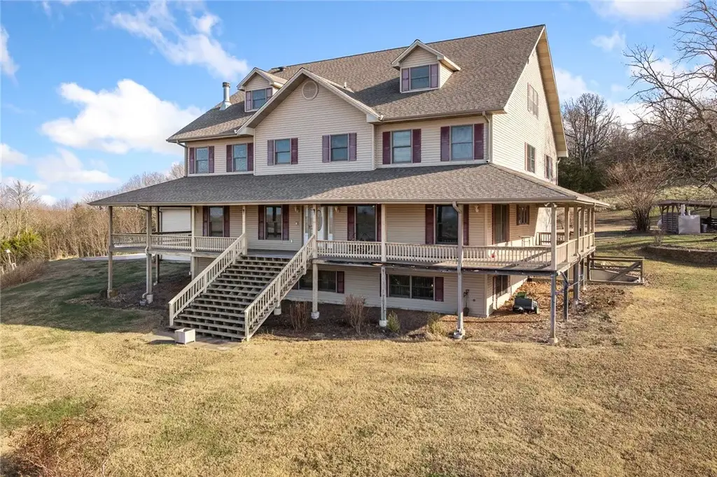 667 Cedar Creek Road, Marshall