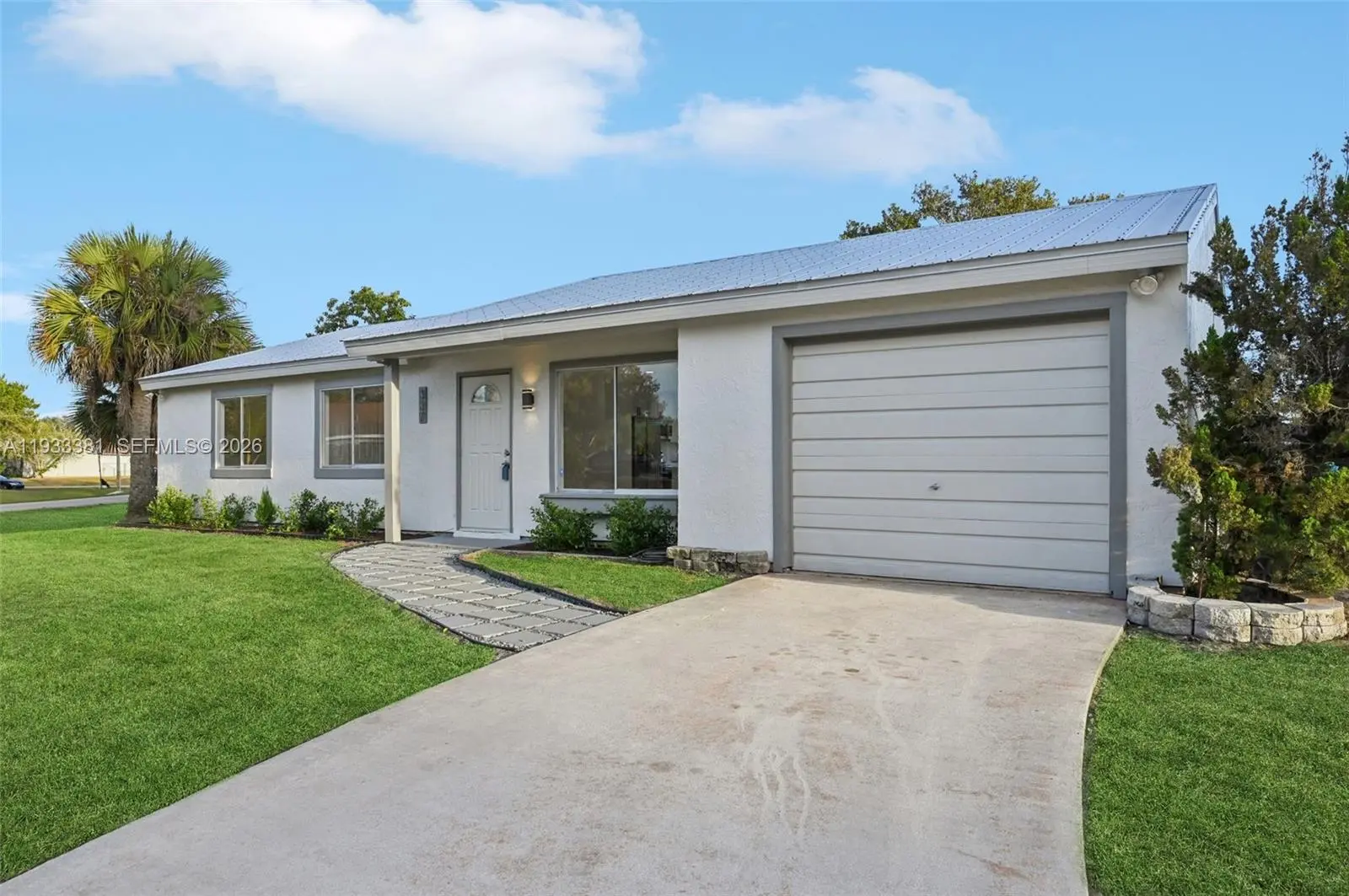 Photo of Listing #A11933381