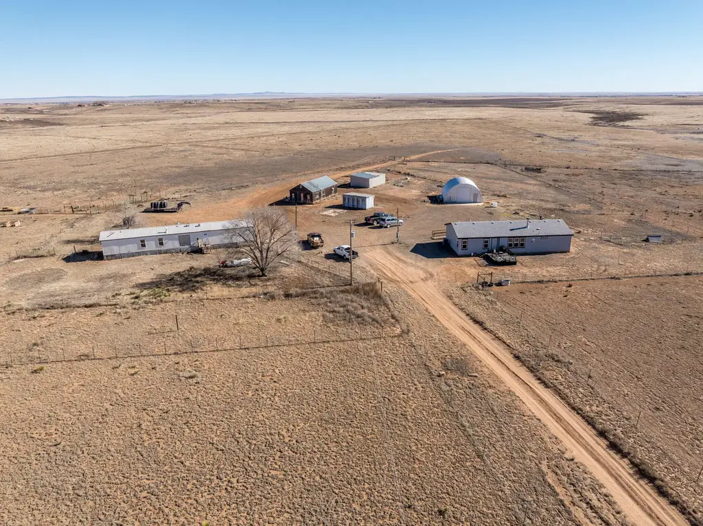 400 Peacock Road, Estancia