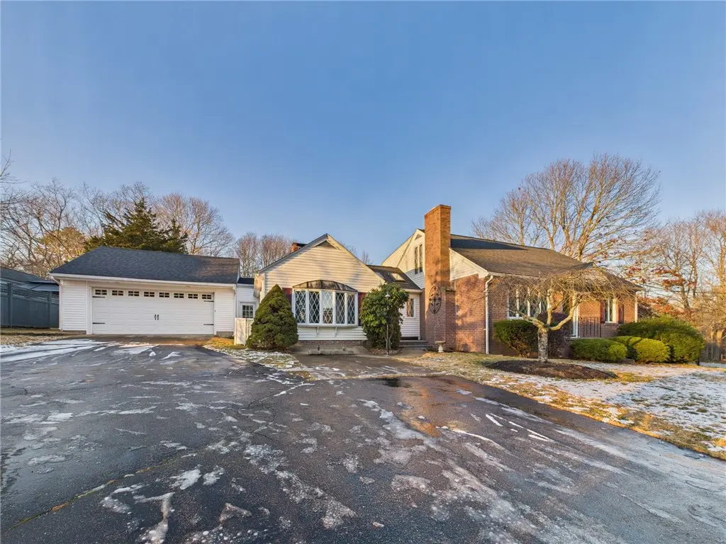 299 West Allenton Rd, North Kingstown