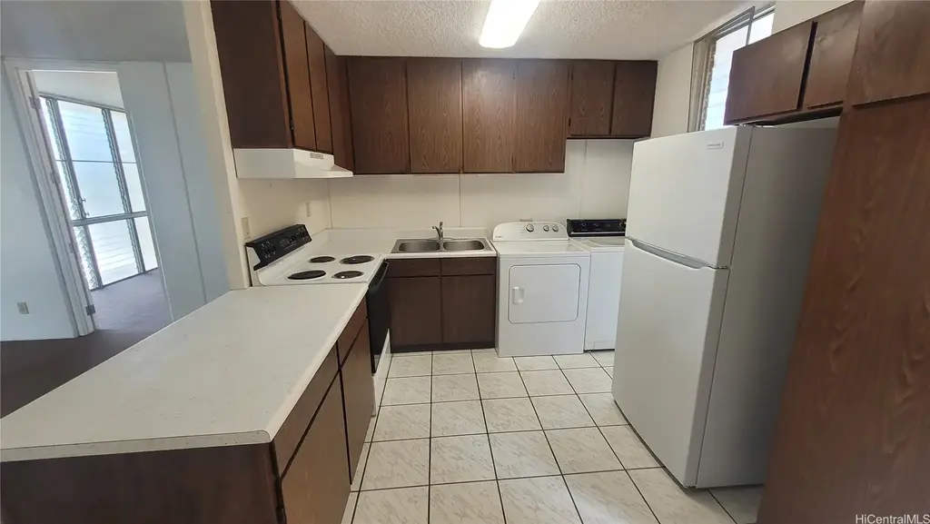 95-2040 Waikalani Place # E503, Mililani