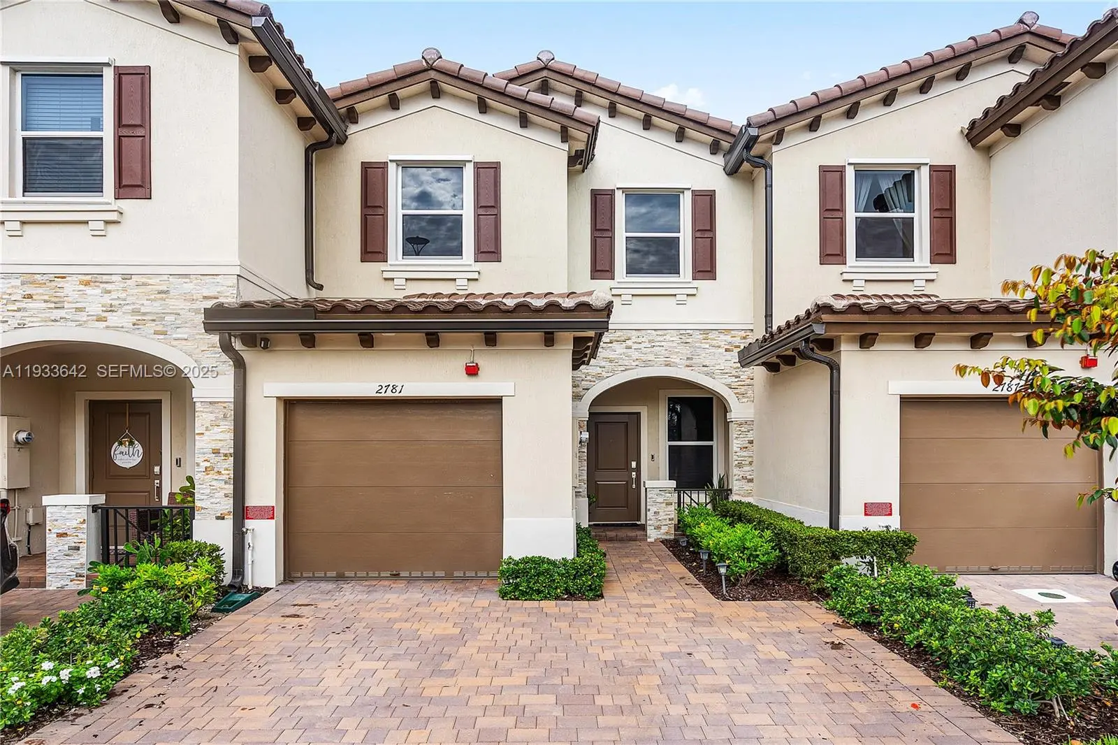 Photo of Listing #A11933642