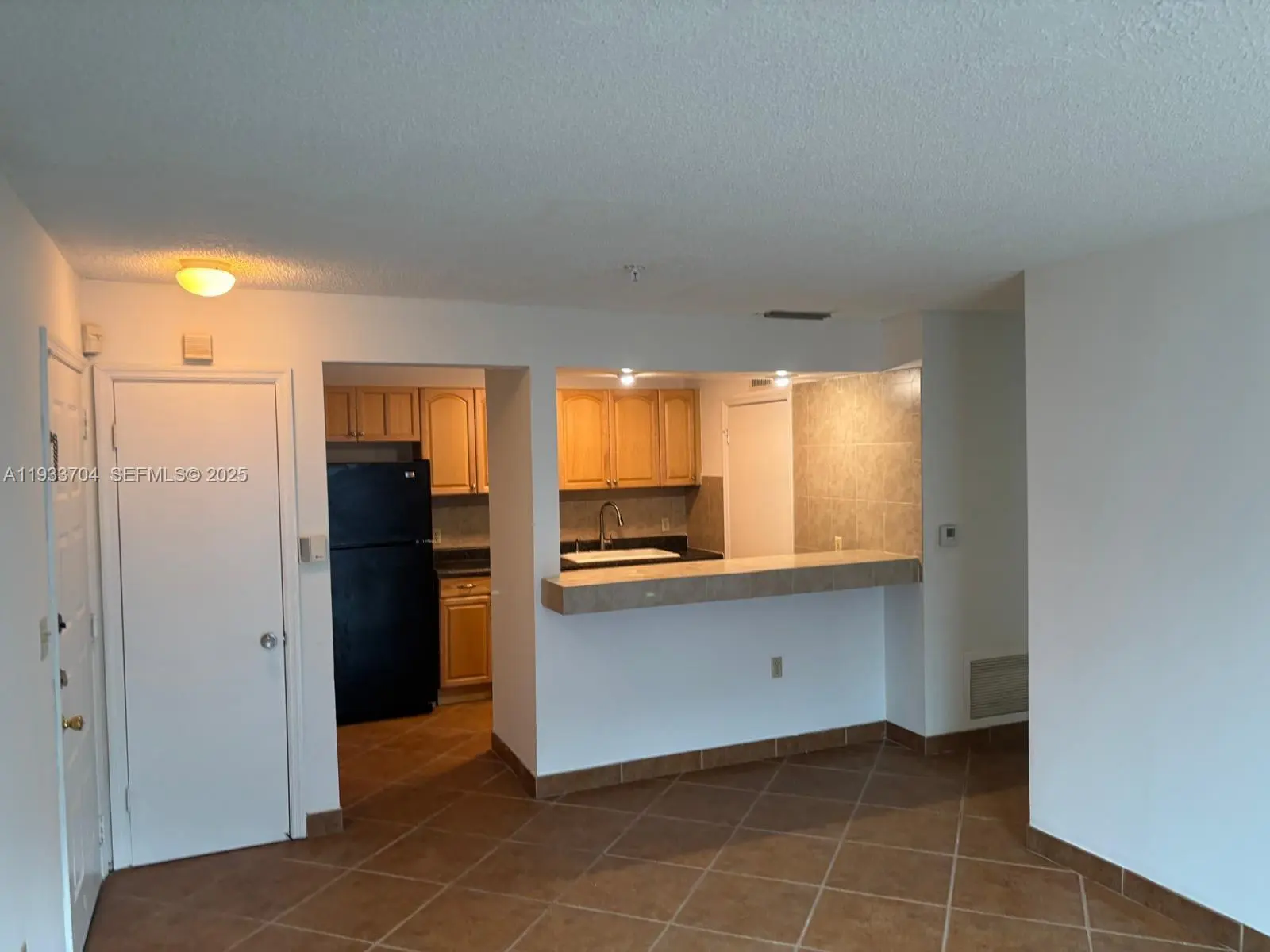 Photo of Listing #A11933704