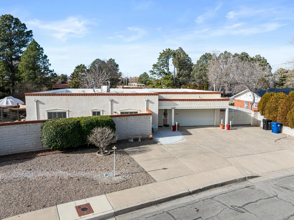 1307 Odlum Drive Se, Albuquerque