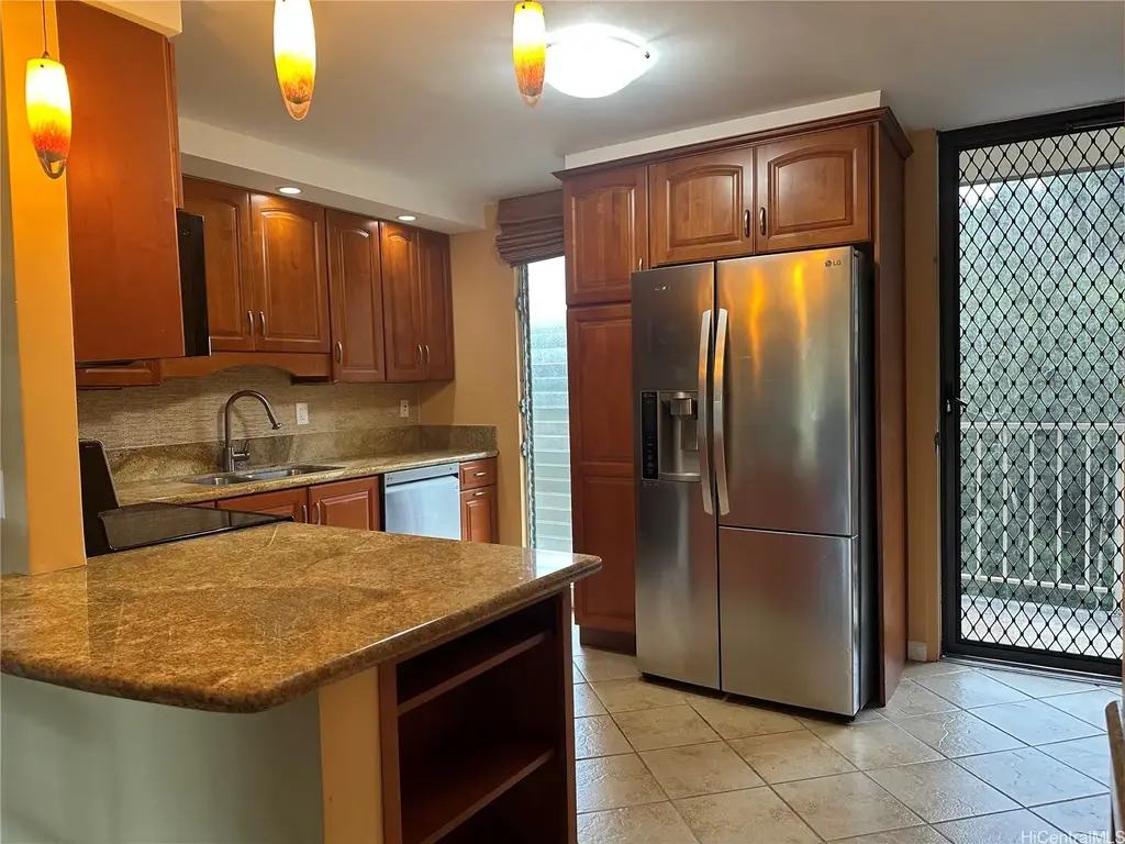 95-257 Waikalani Drive # B903, Mililani