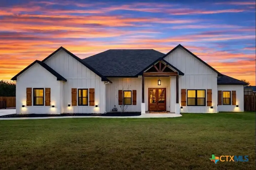209 Comanche Drive, Gatesville