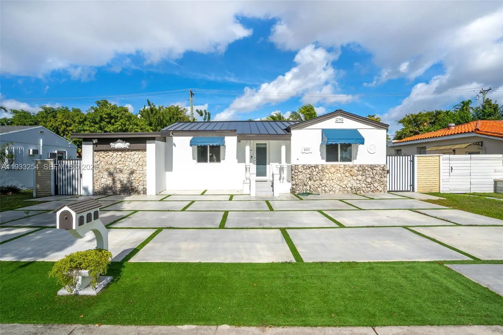 Photo of Listing #A11933254