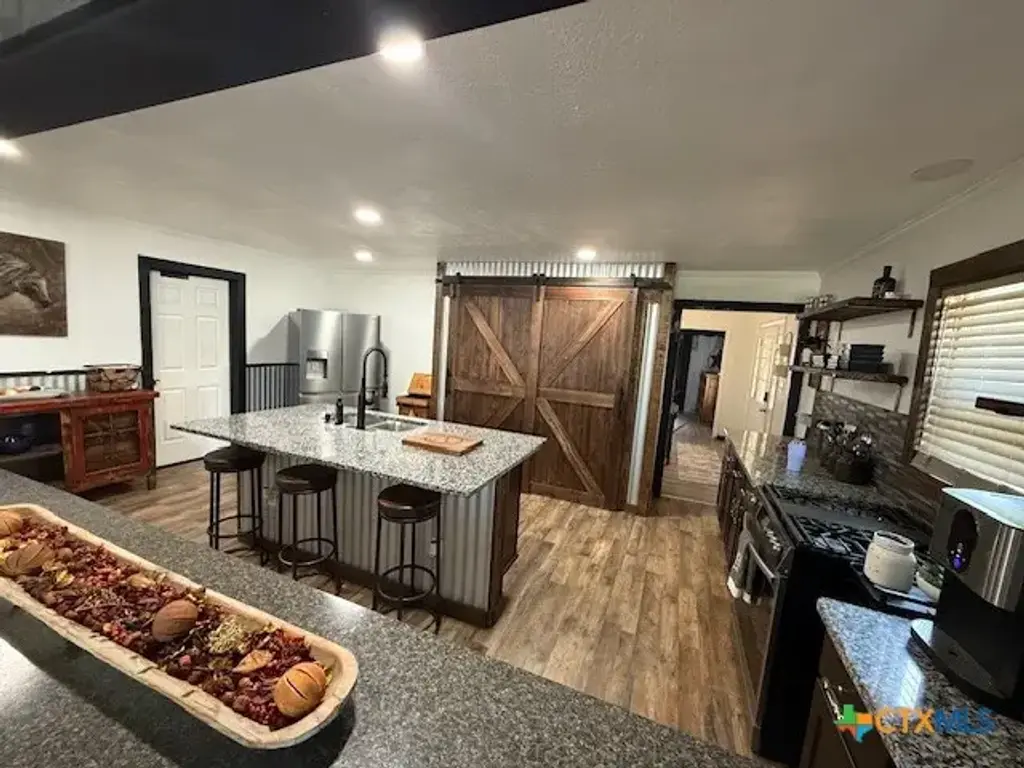 202 Clark Street, Yoakum