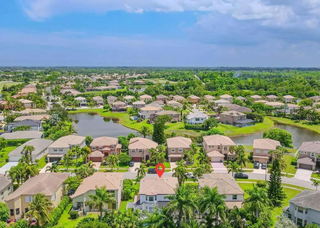 Photo of Listing #A11934656