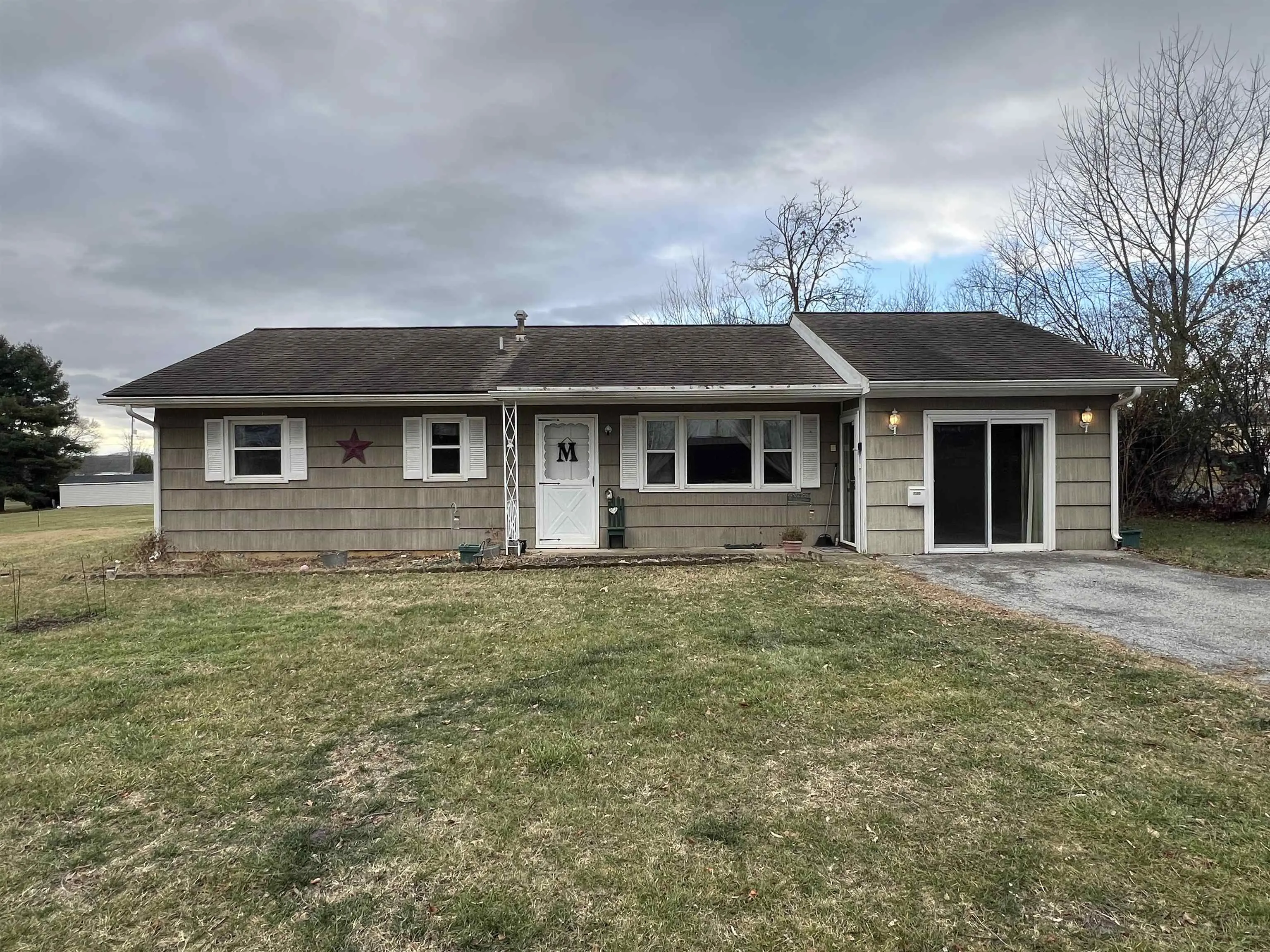 2389 Jefferson Hwy, Waynesboro