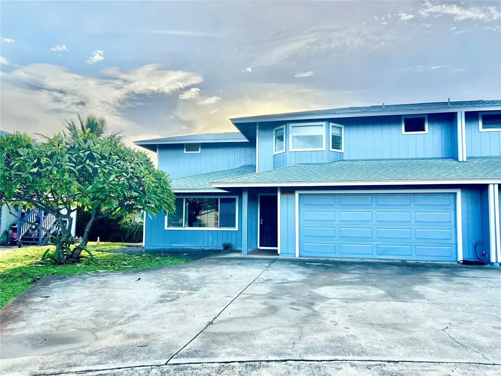 99-532 Kapahulani Place, Aiea
