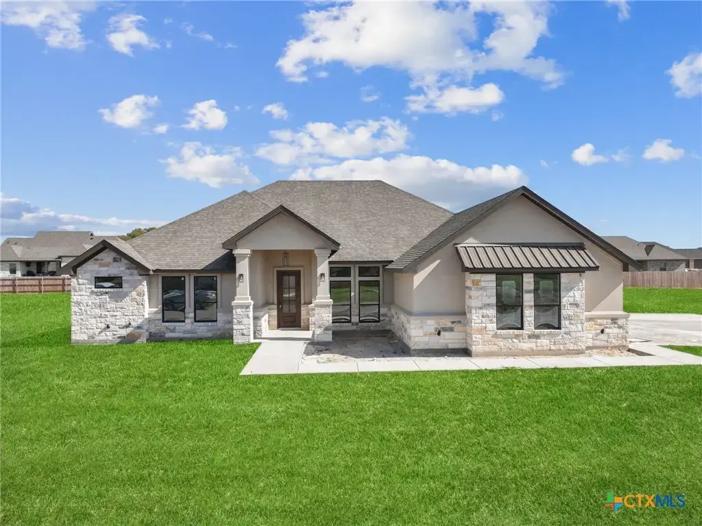 11144 Golden Eagle Avenue, Salado