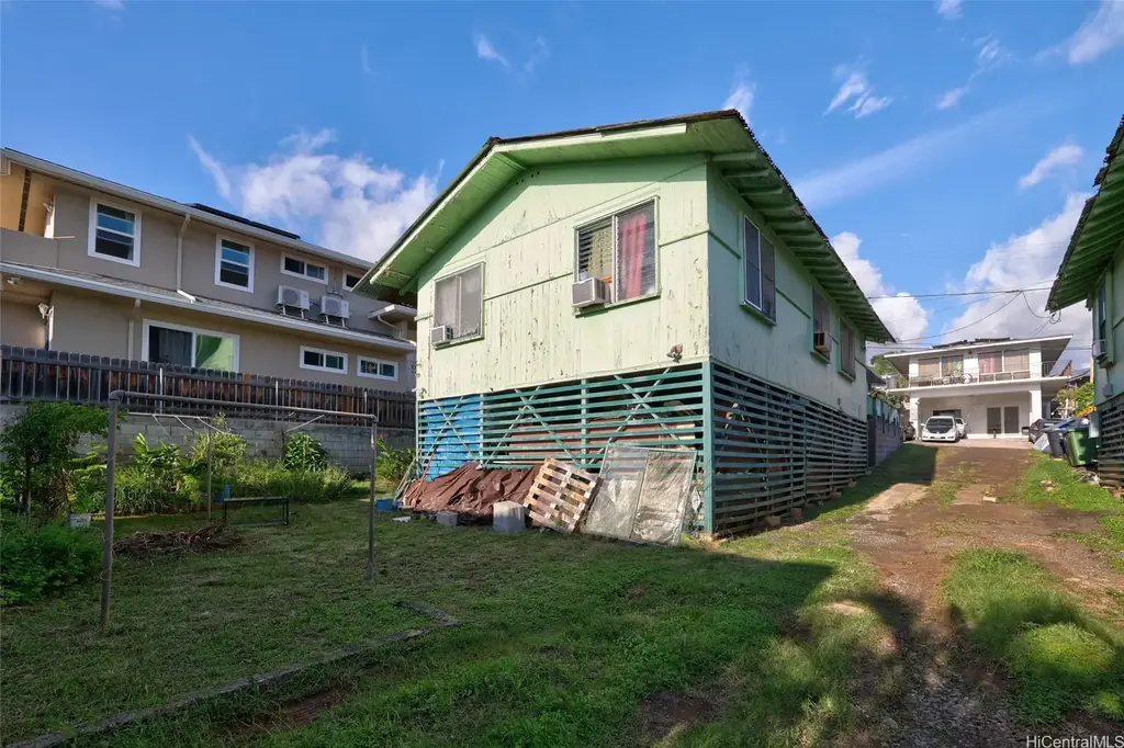 911 Luka Street, Honolulu