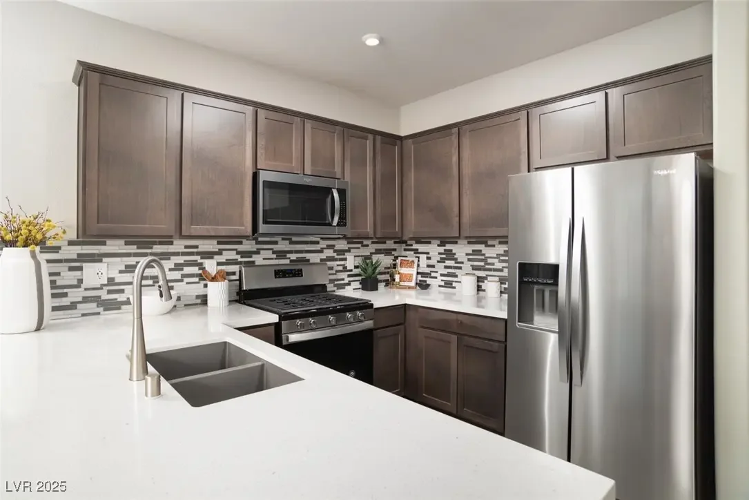 Photo of Listing #2743129