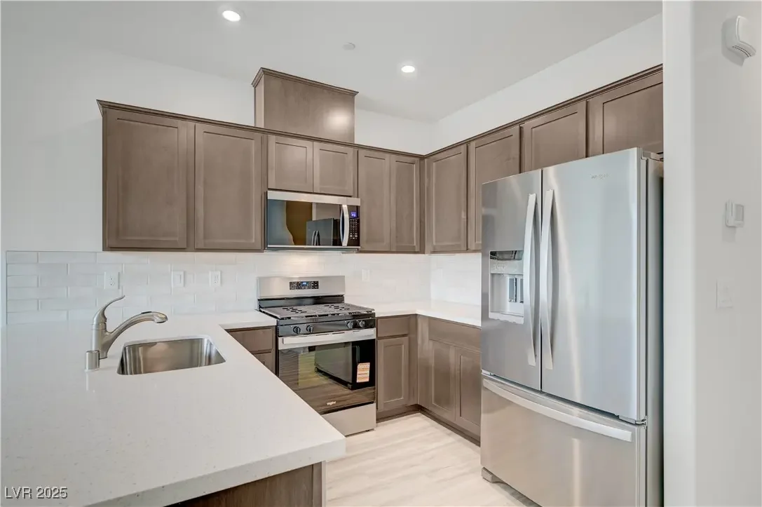 Photo of Listing #2743180