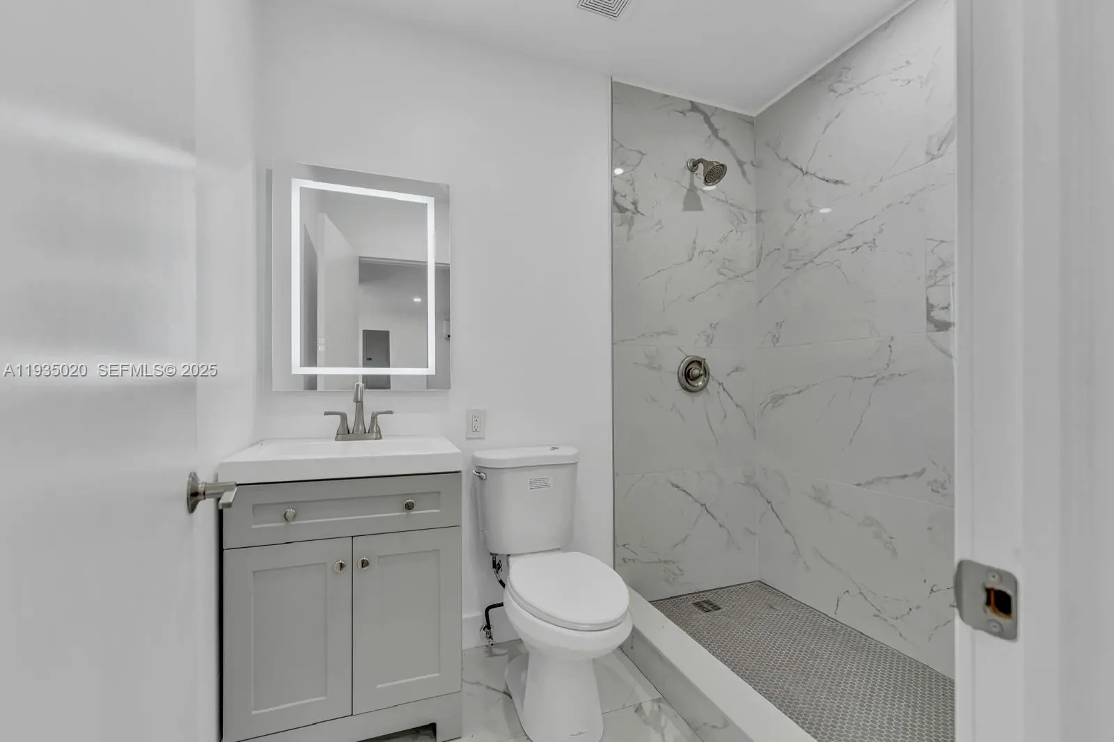 Photo of Listing #A11935020