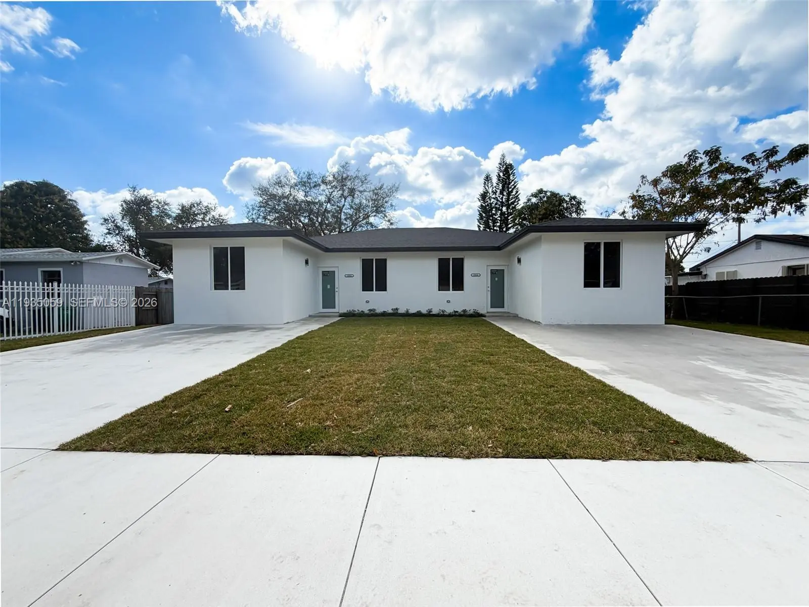 Photo of Listing #A11935059