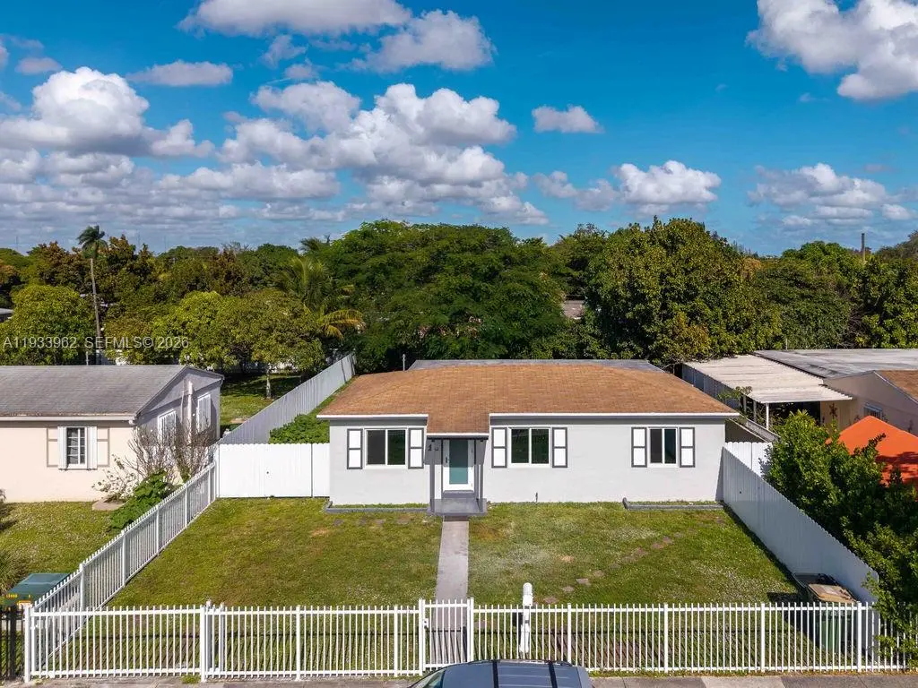 Photo of Listing #A11933962