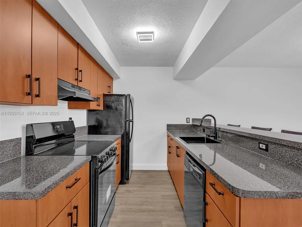 3911 Sw 52nd Ave 4-1, Pembroke Park