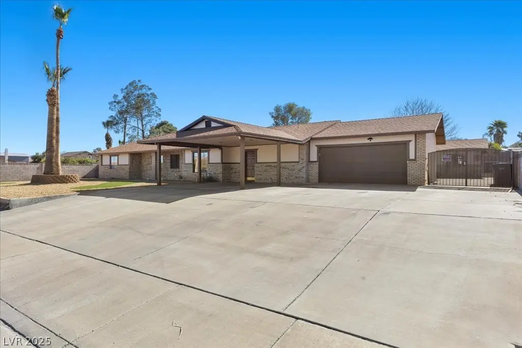 Photo of Listing #2743258