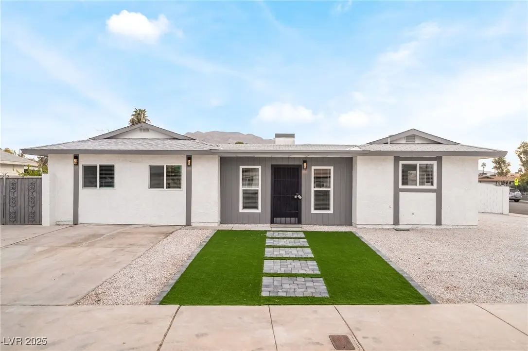 Photo of Listing #2743199