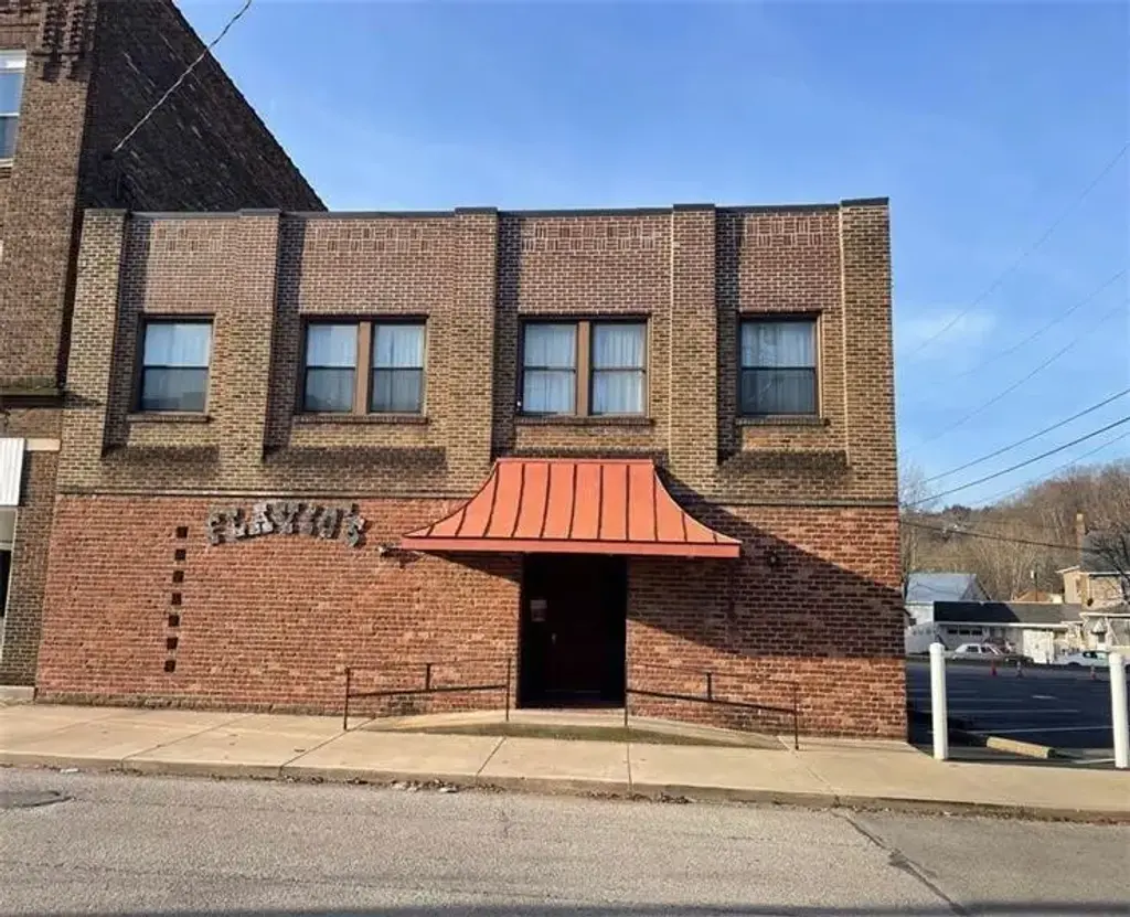 212 . Warren, Apollo Boro