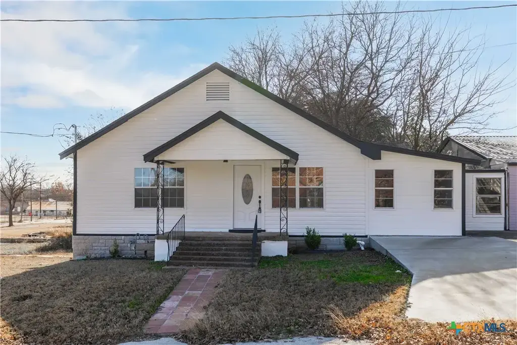 104 E Whitney Street, Hamilton