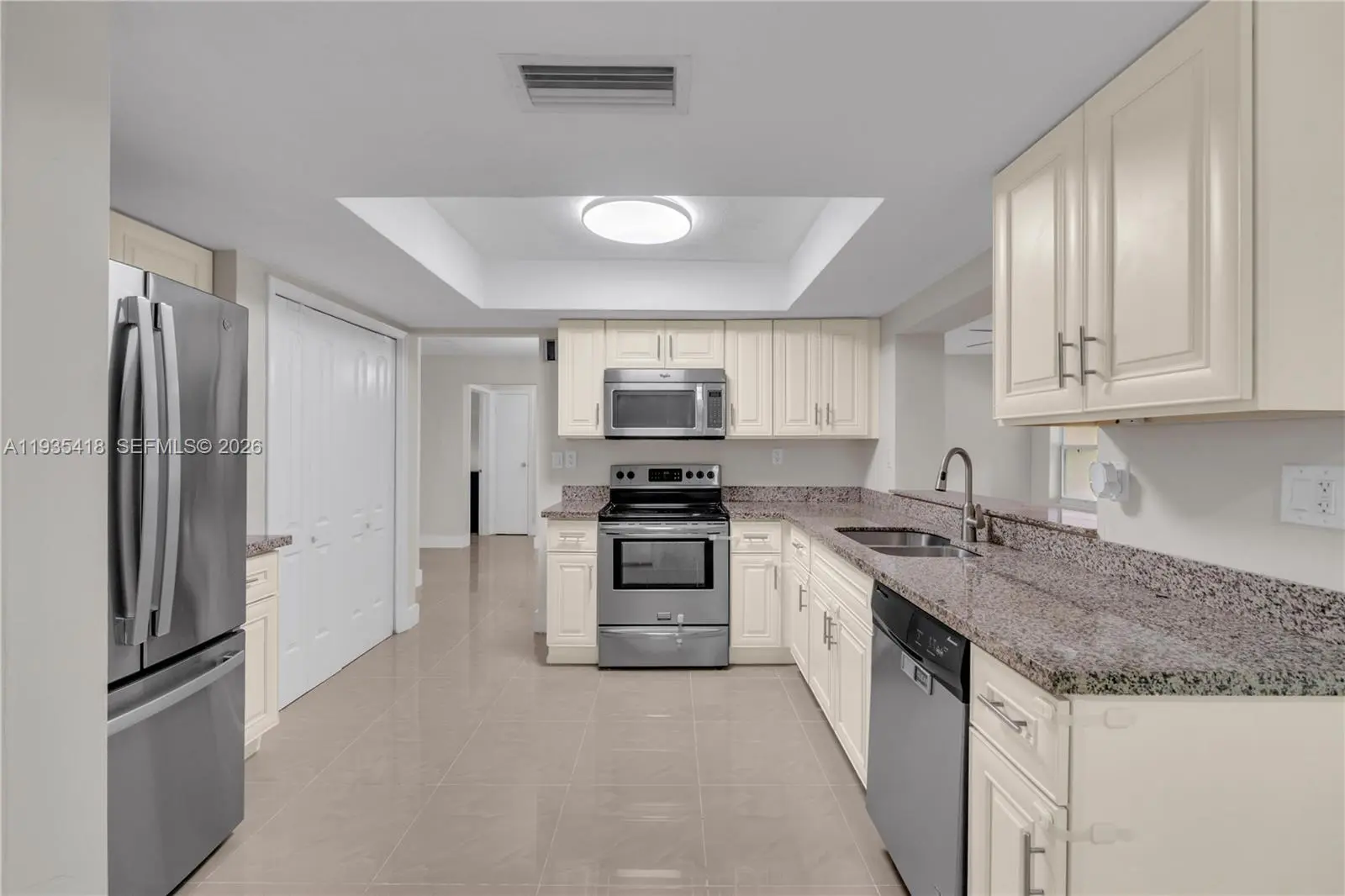 Photo of Listing #A11935418