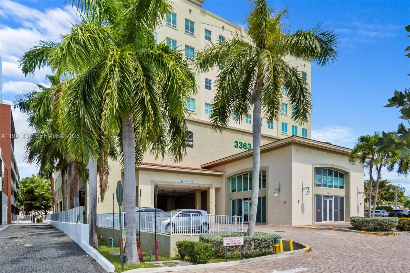 Photo of Listing #A11931433