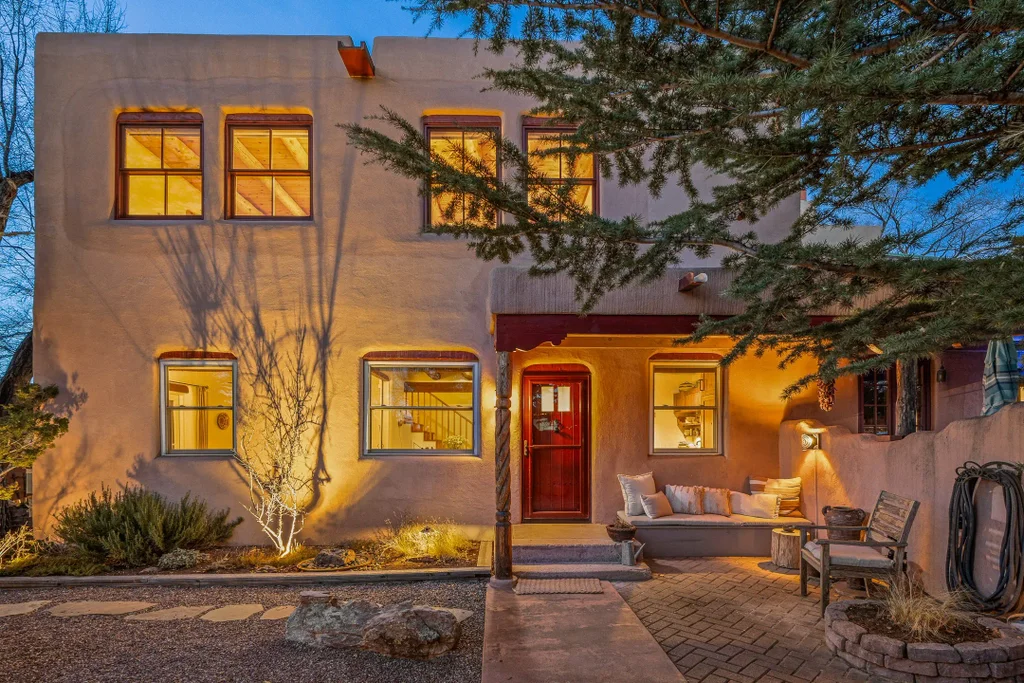 225 E Houghton Street, Santa Fe