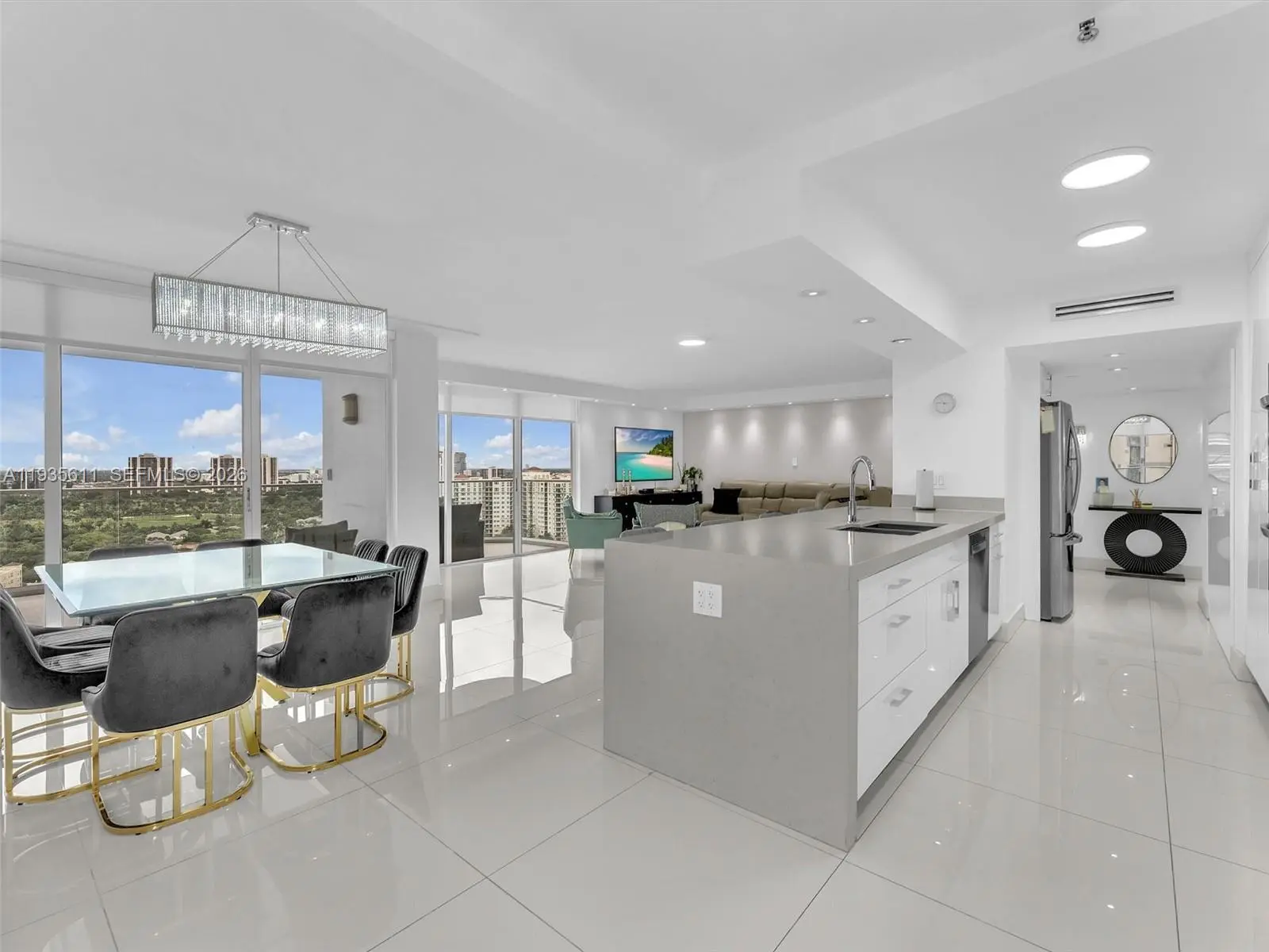 Photo of Listing #A11935611