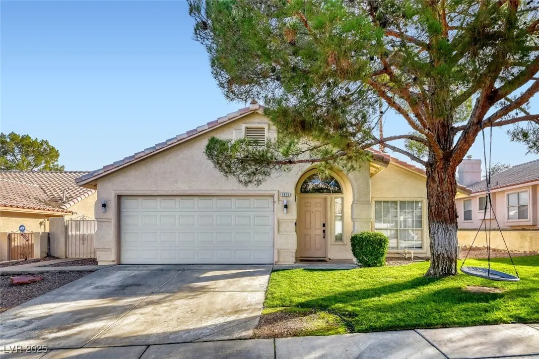 Photo of Listing #2743276