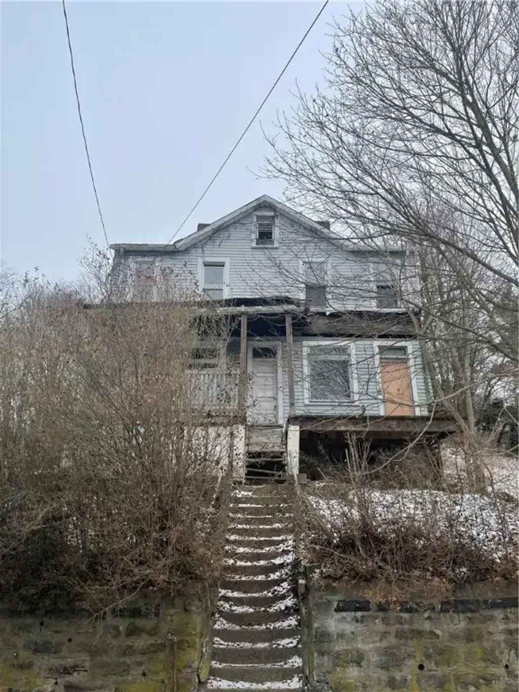 823 Grant Street , McKeesport