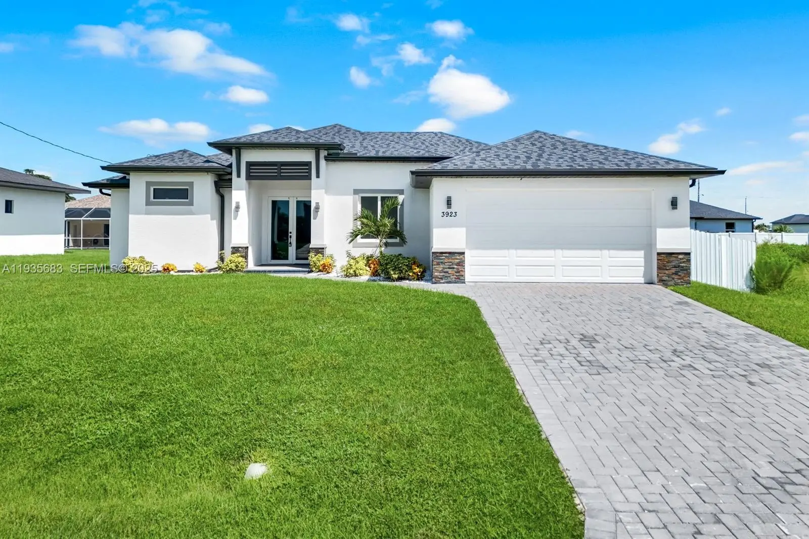 Photo of Listing #A11935683