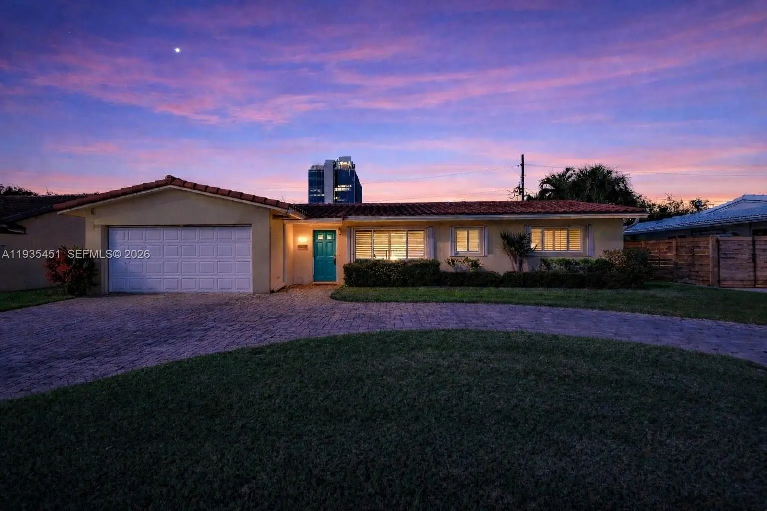 Photo of Listing #A11935451