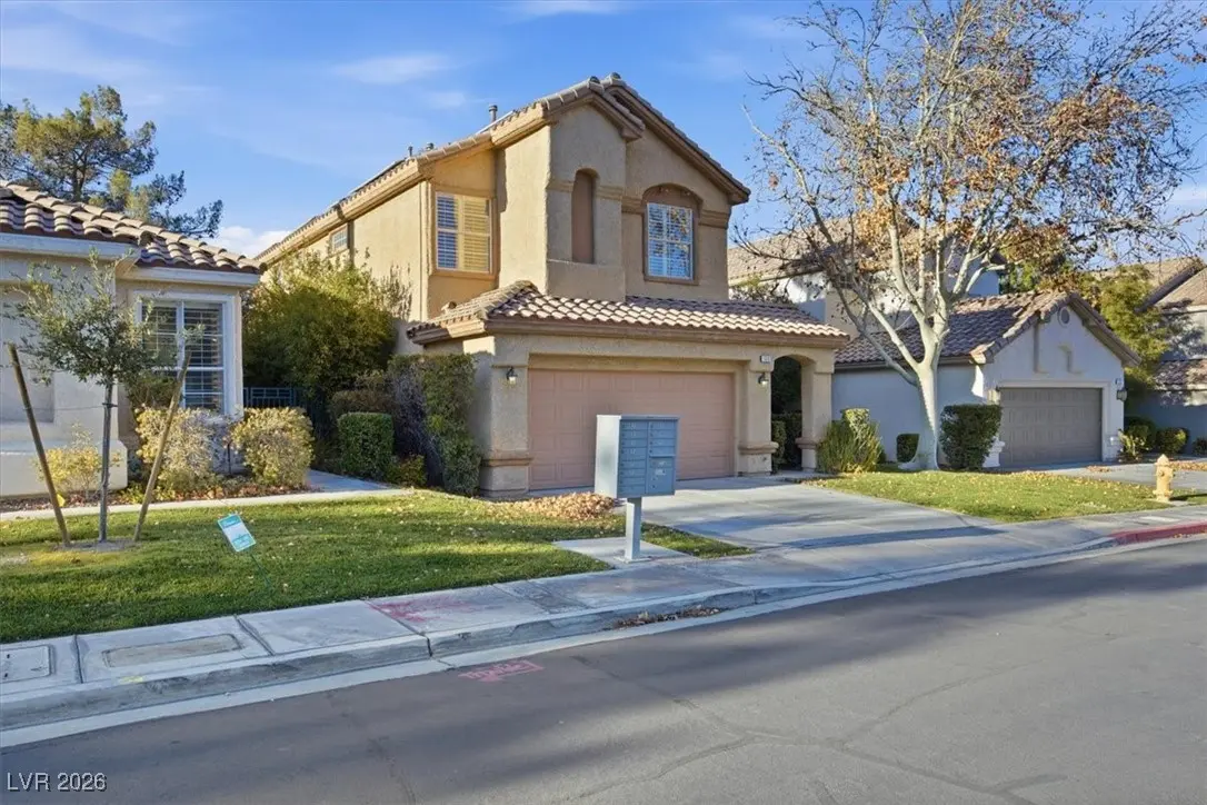 Photo of Listing #2743516