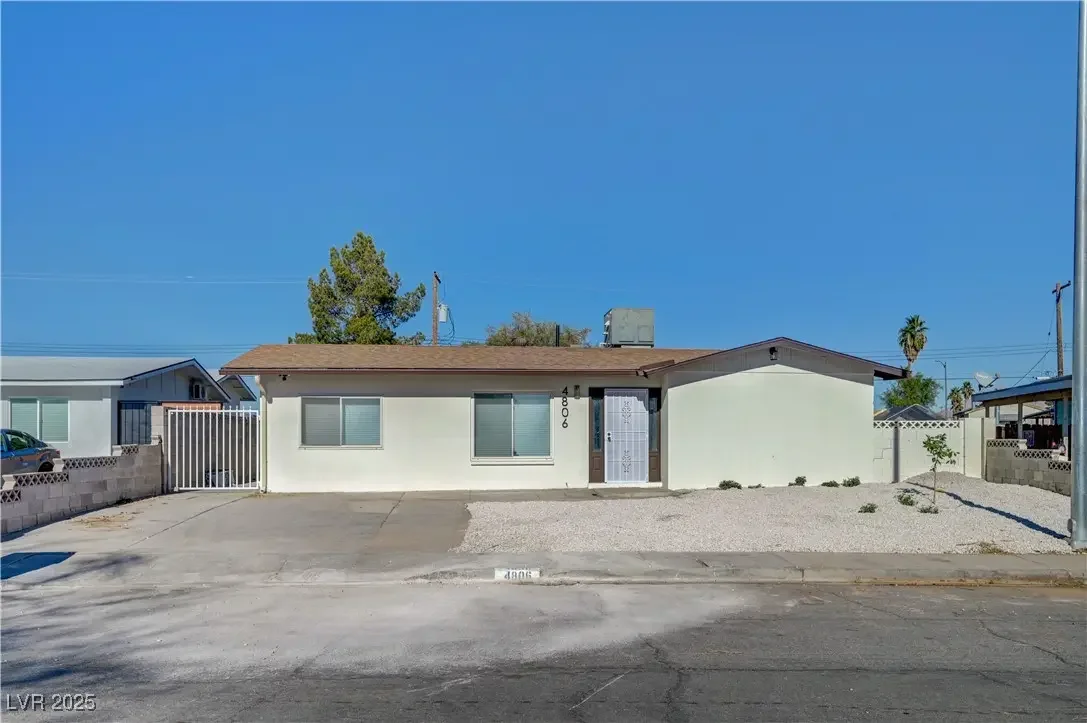 Photo of Listing #2743534