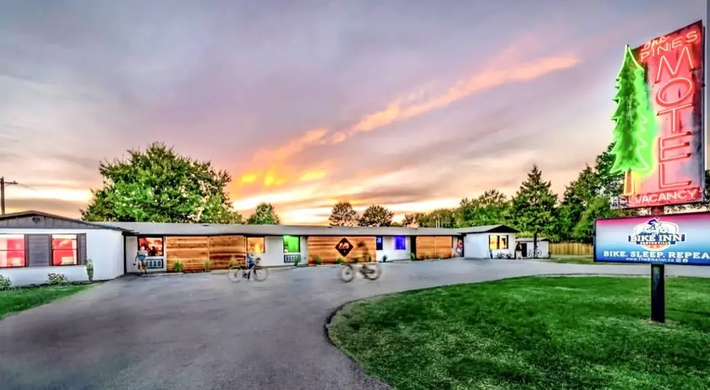 3400 S Walton Boulevard, Bentonville