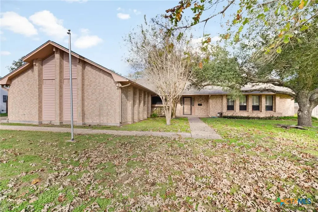 603 Suzanne Street, Edna