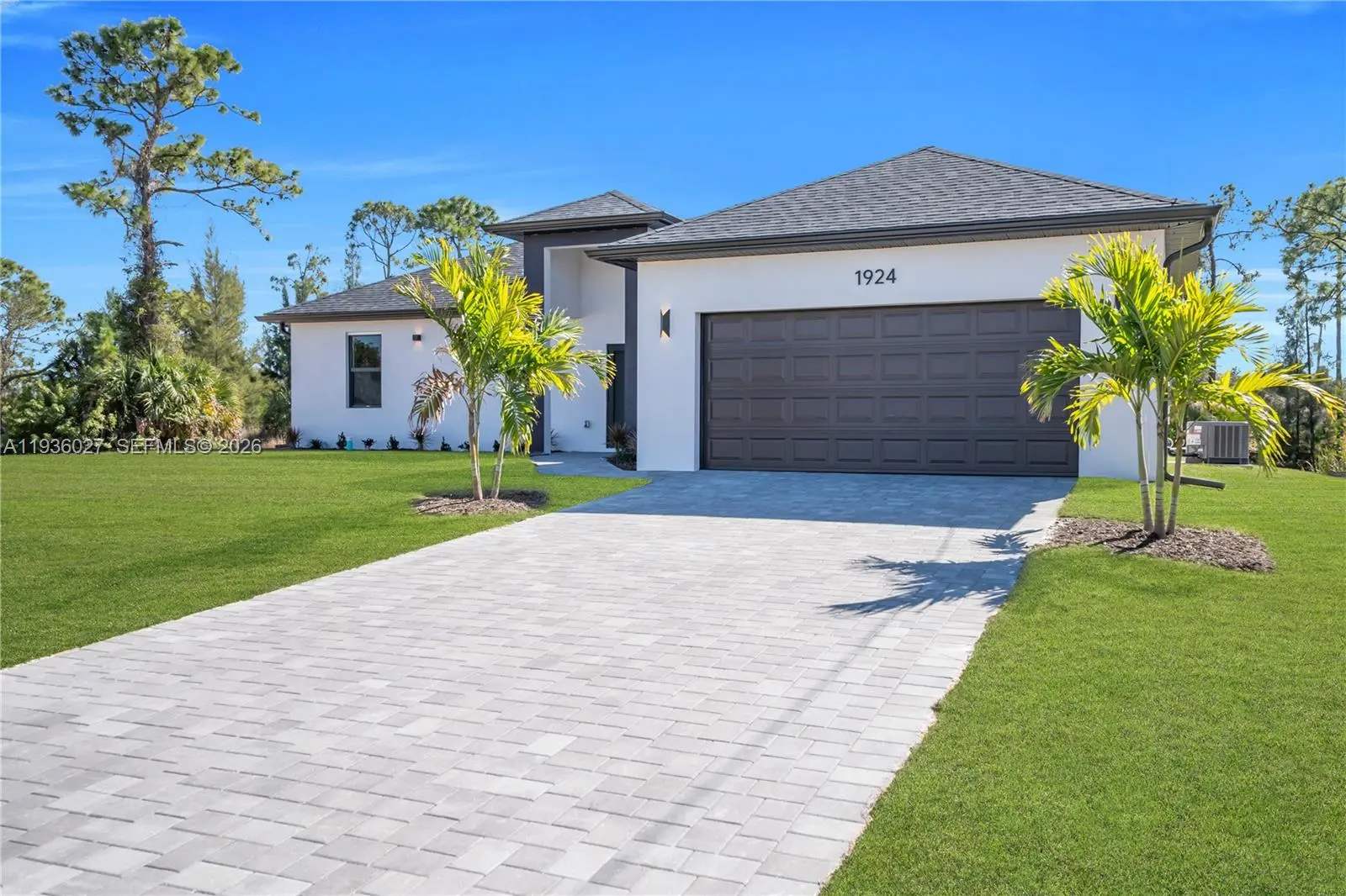 Photo of Listing #A11936027