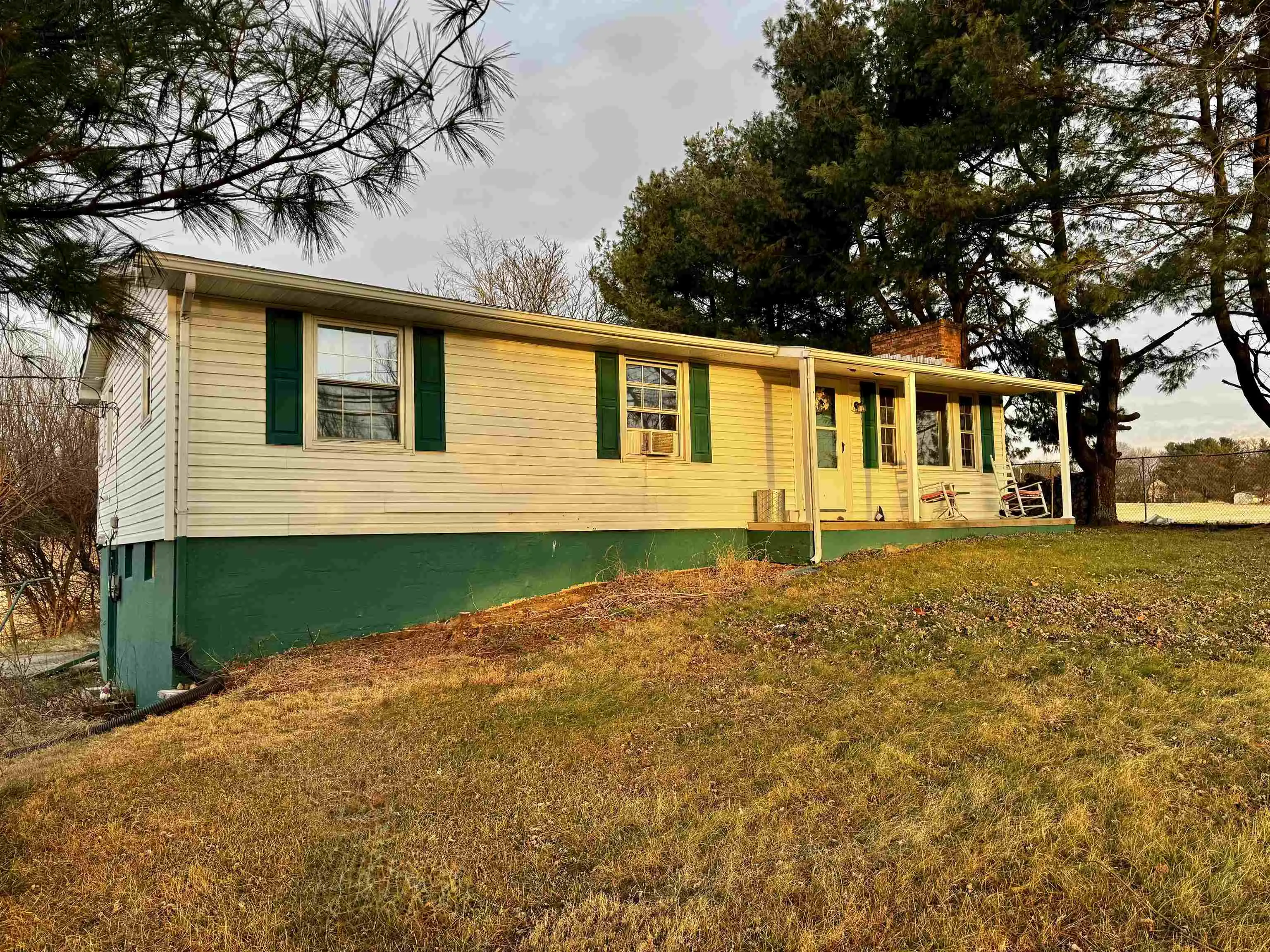 6788 Rawley Pike, Hinton