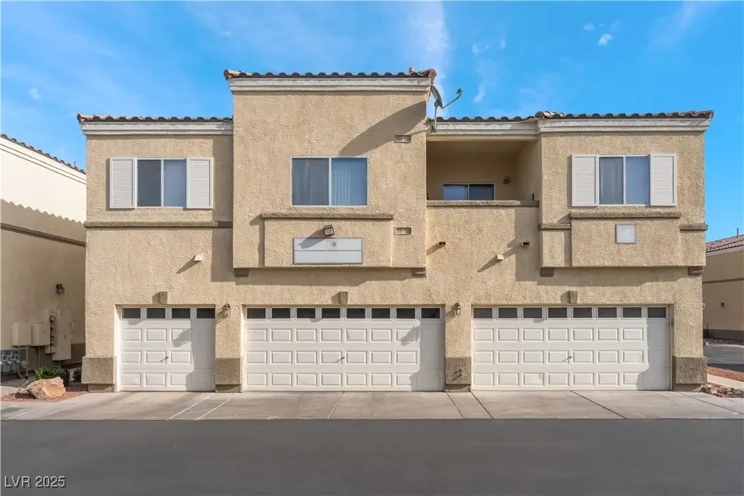 Photo of Listing #2743545