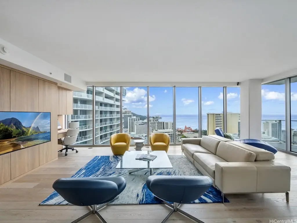 383 Kalaimoku Street # 3307, Honolulu