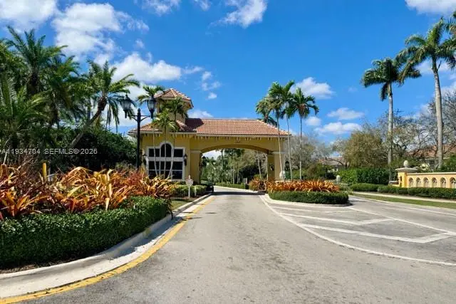 Photo of Listing #A11934704