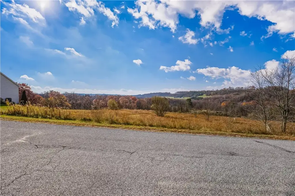 031 Oak Crest Drive , Jenner