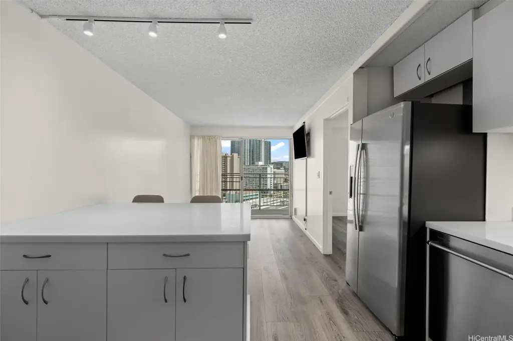 1655 Makaloa Street # 1502, Honolulu