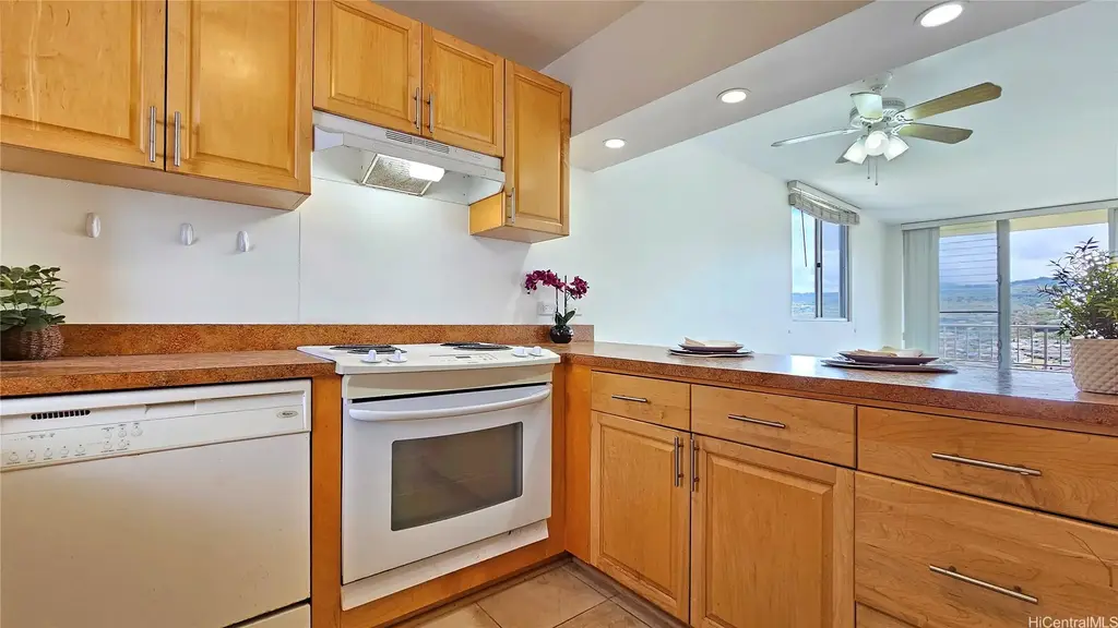 1160 Ala Napunani Street # 1701, Honolulu