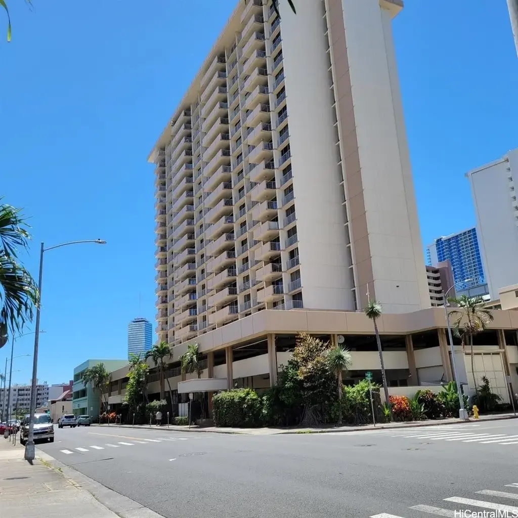 1561 Kanunu Street # 1505, Honolulu