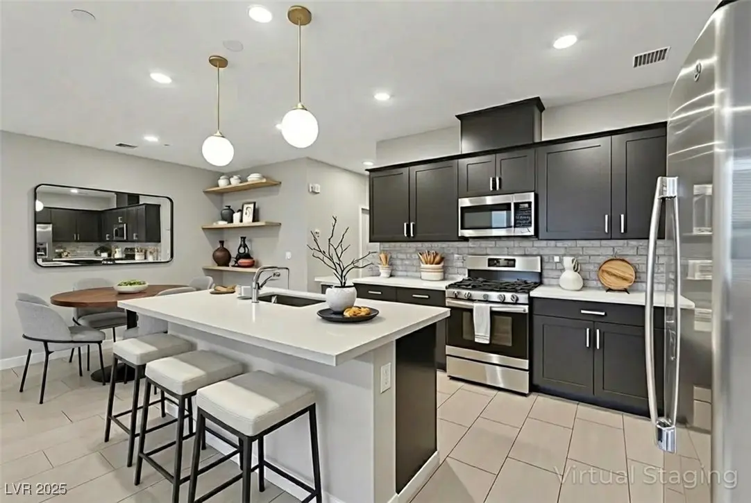 Photo of Listing #2744042