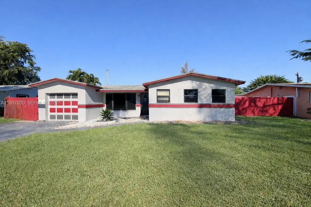 4841 Nw 19th St, Lauderhill